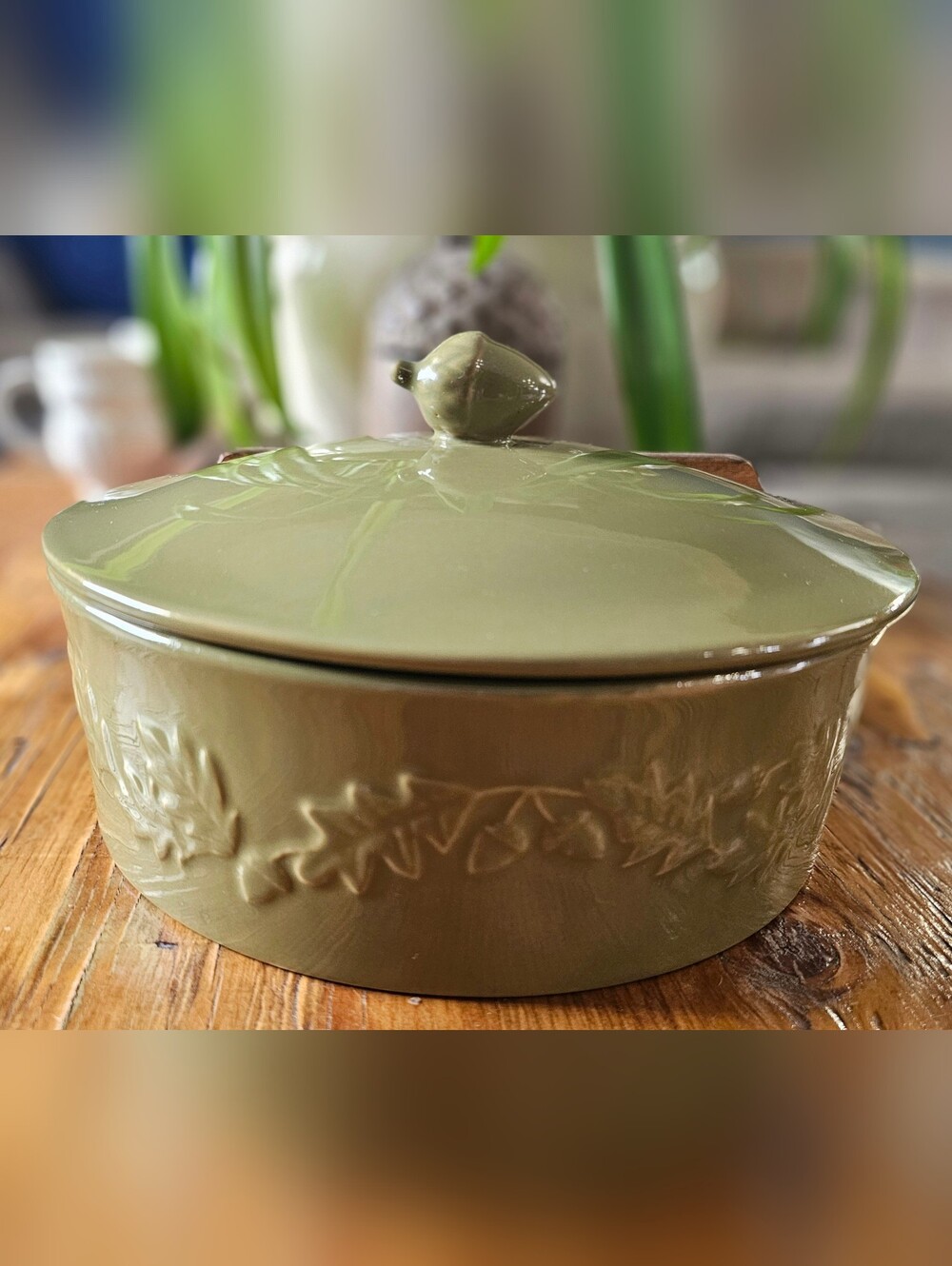 STONEWEAR Olive Green Ceramic Covered Casserole Acorn Lid Dish